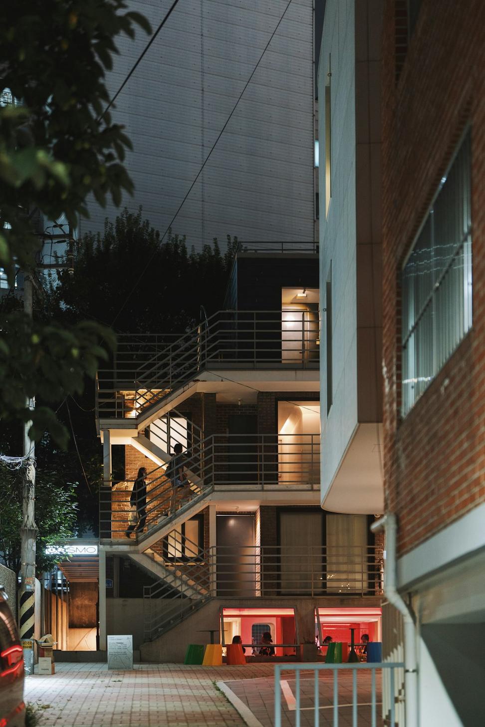 Leslieville Laneway House